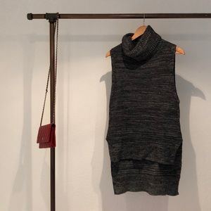 Banana Republic Sleeveless Turtleneck sweater